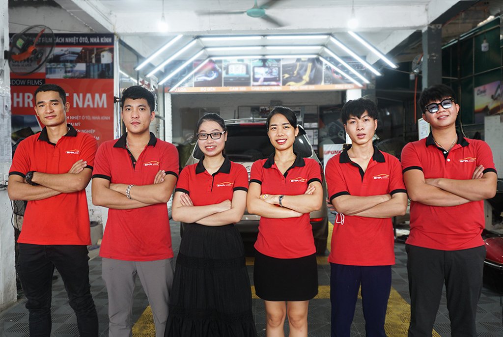 Đội ngũ tư vấn, dán phim cách nhiệt chuyên nghiệp tại BHR Việt Nam