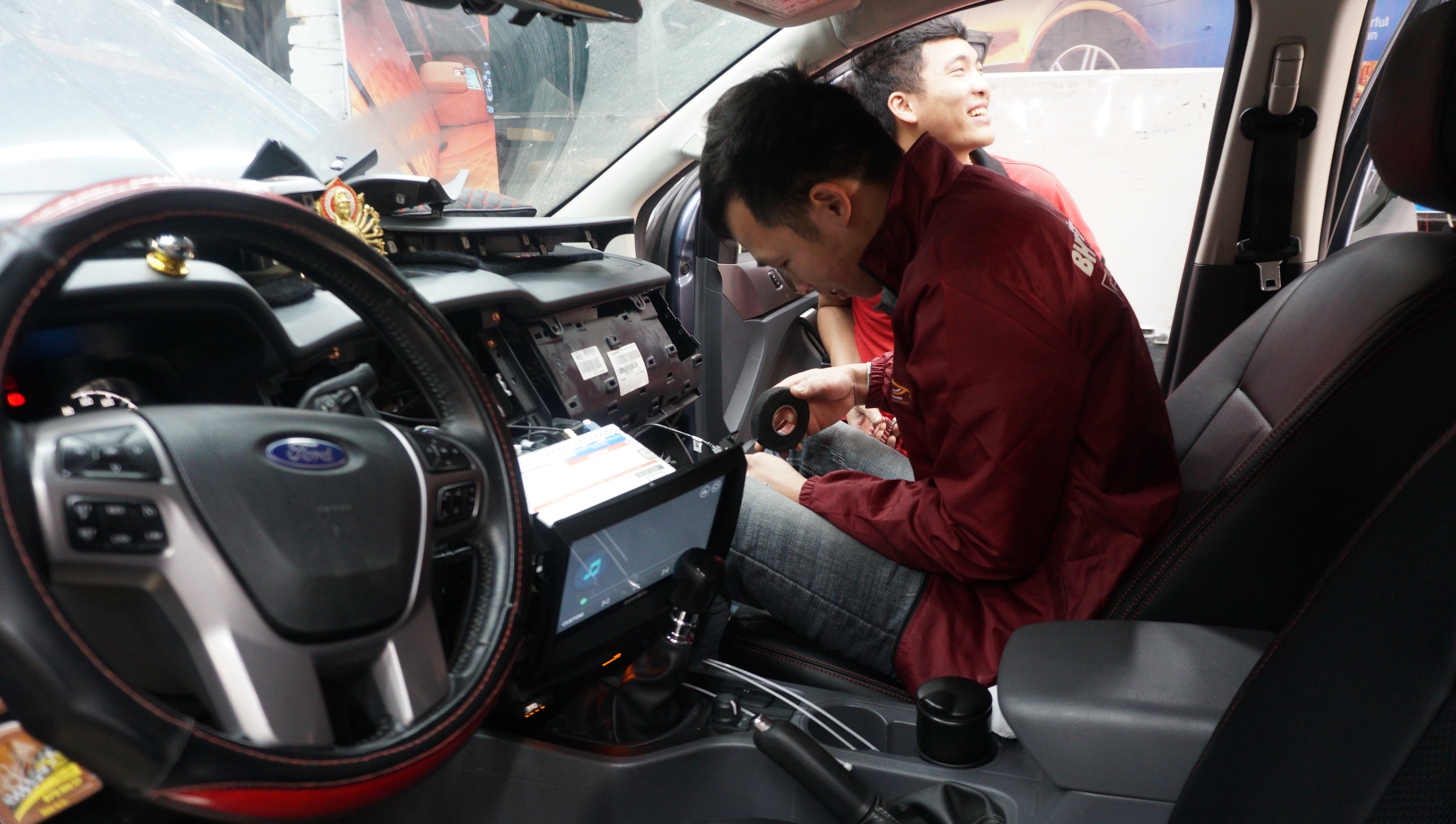 BHR Việt Nam cơ sở lắp màn hình ô tô Zestech Mazda CX8 chính hãng