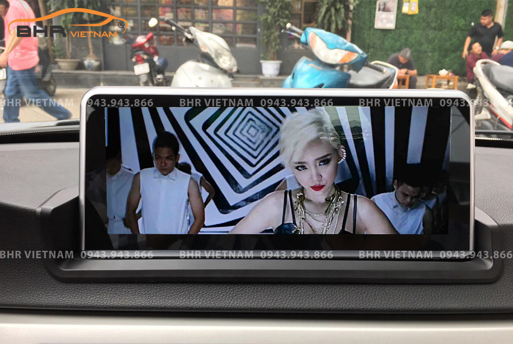  Giải trí Youtube, xem phim sống động trên màn hình DVD Android BMW 320i F30 2012 - 2019