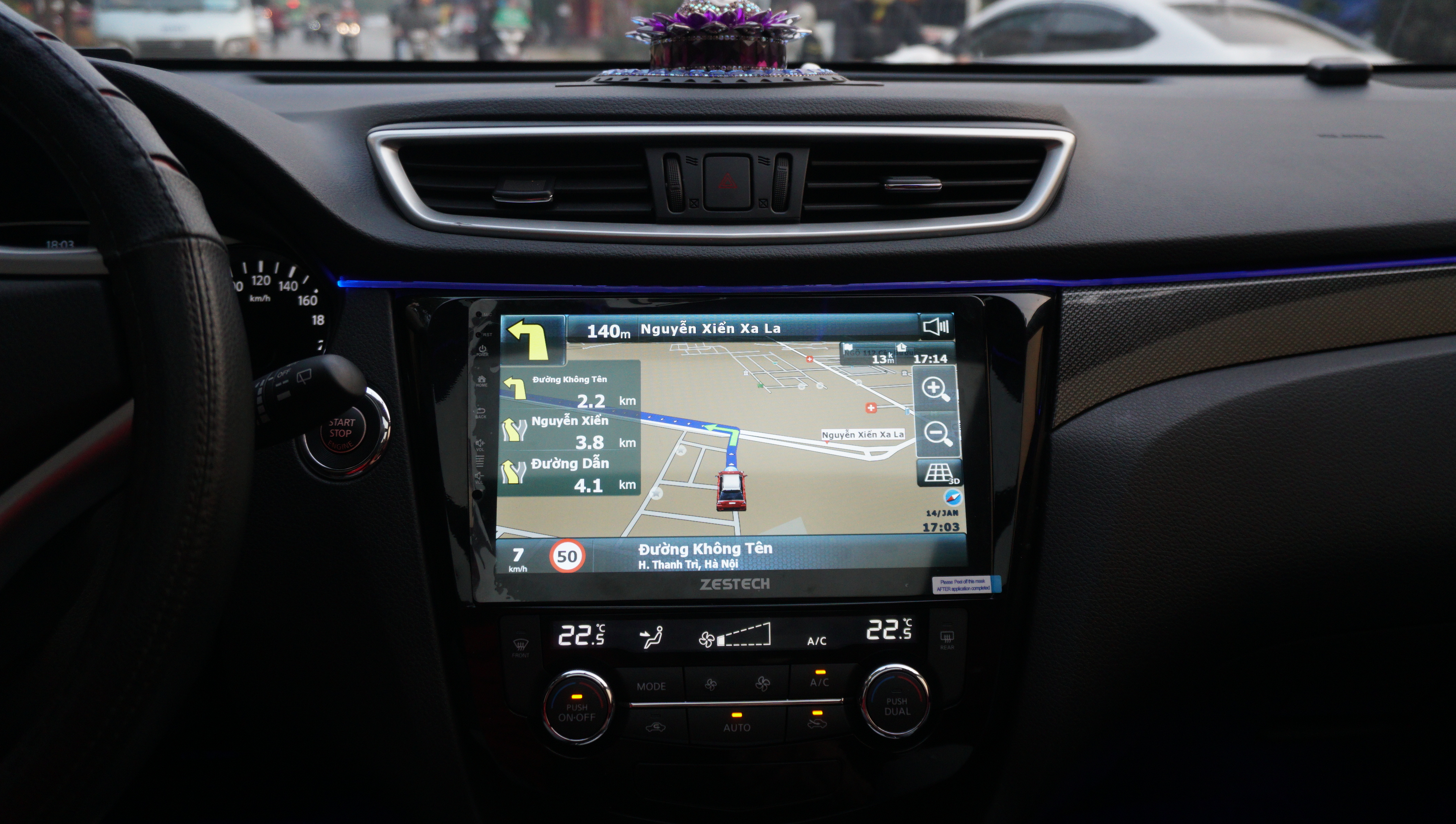 Lái xe thuận tiện hơn với màn hình ô tô Zestech ZT22