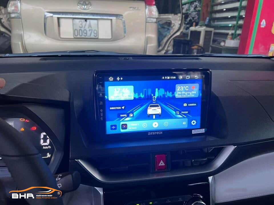 Lắp màn hình ô tô thông minh cho Toyota Veloz 2022