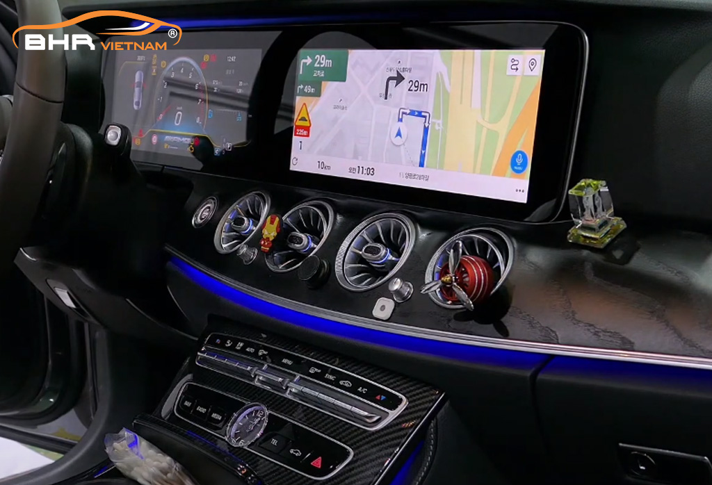 Android Box tích hợp bản đồ chỉ đường thông minh Mercedes E300