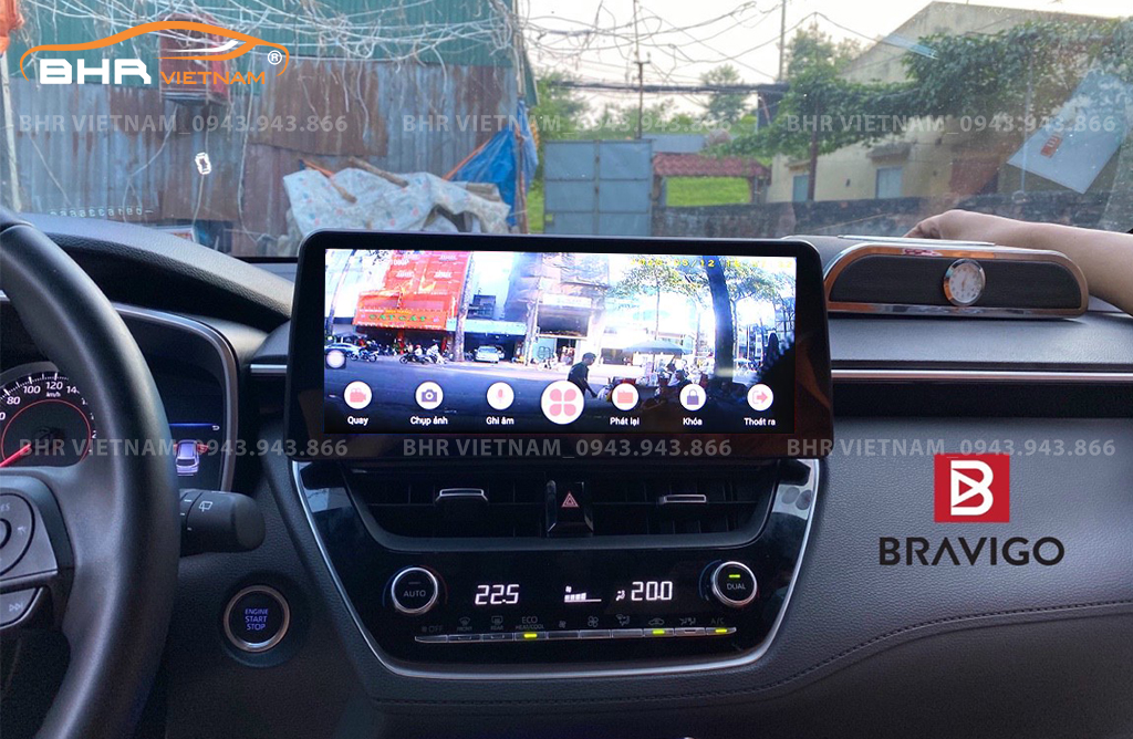 Màn hình DVD Android Bravigo Toyota Cross 2020 - nay tích hợp camera hành trình