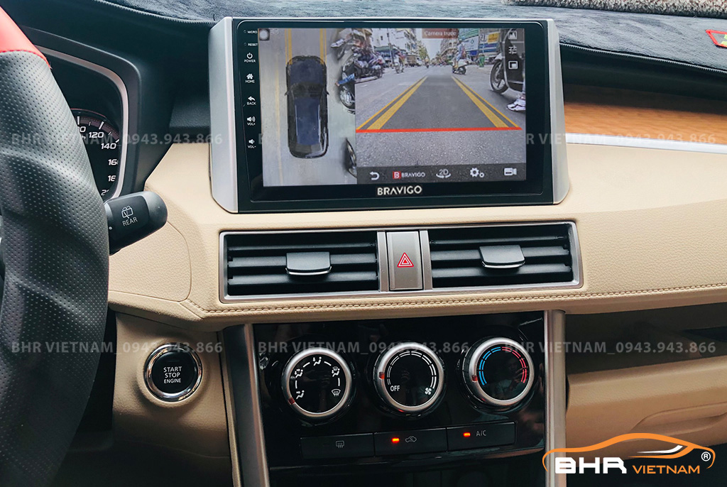 Hình ảnh quan sát camera trước màn hình DVD Bravigo Ultimate Mitsubishi Xpander 2018 - nay