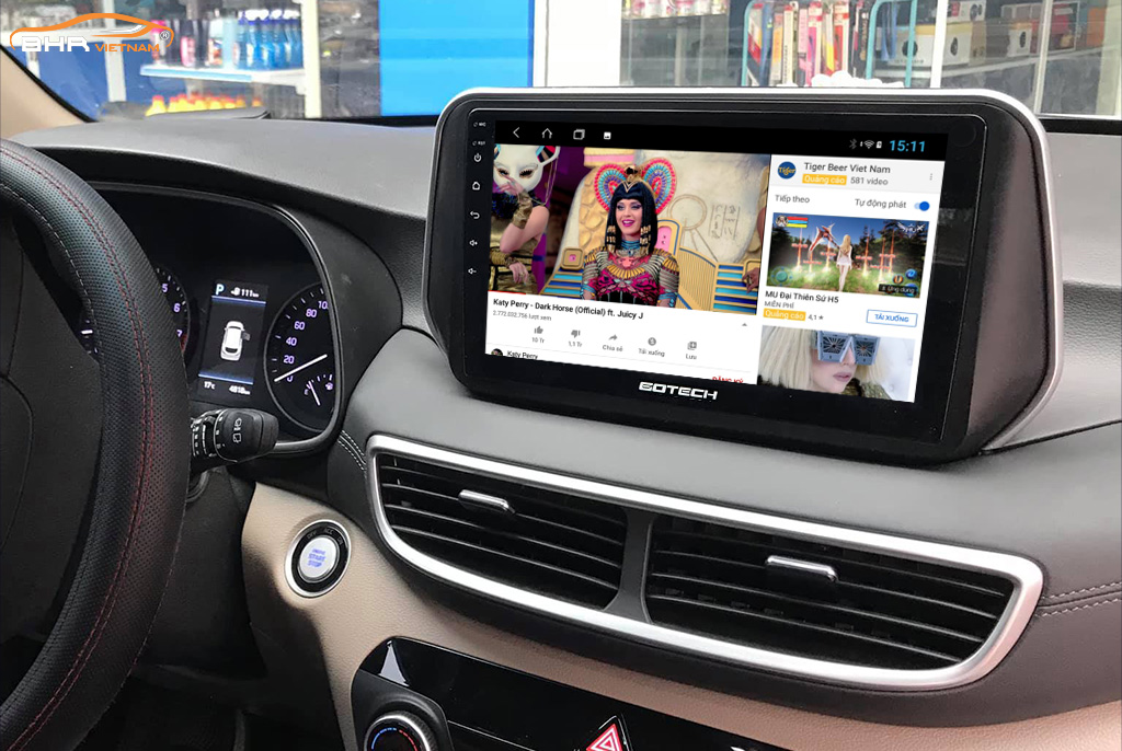 Giải trí Youtube, xem phim sống động trên màn hình Gotech GT10 Pro Hyundai Tucson 2019 - nay