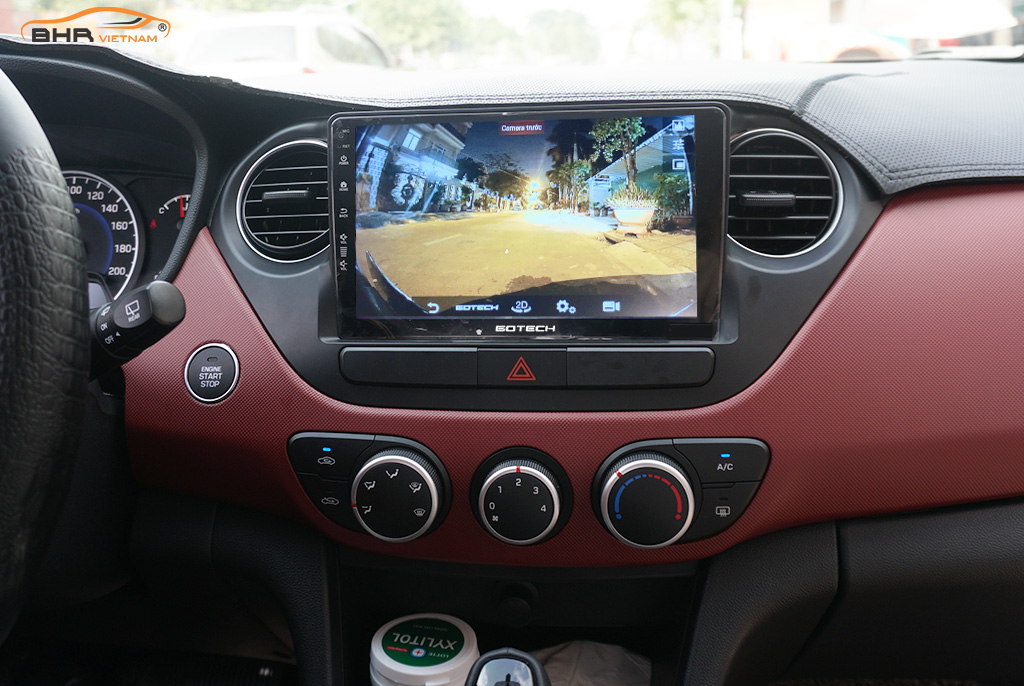 Hình ảnh quan sát phía trước màn hình DVD liền camera 360 Gotech GT360 Hyundai i10 2014 - 2021