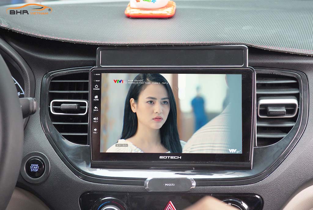  Giải trí Youtube, xem phim sống động trên màn hình Gotech GT8 Max Hyundai Accent 2021 - nay