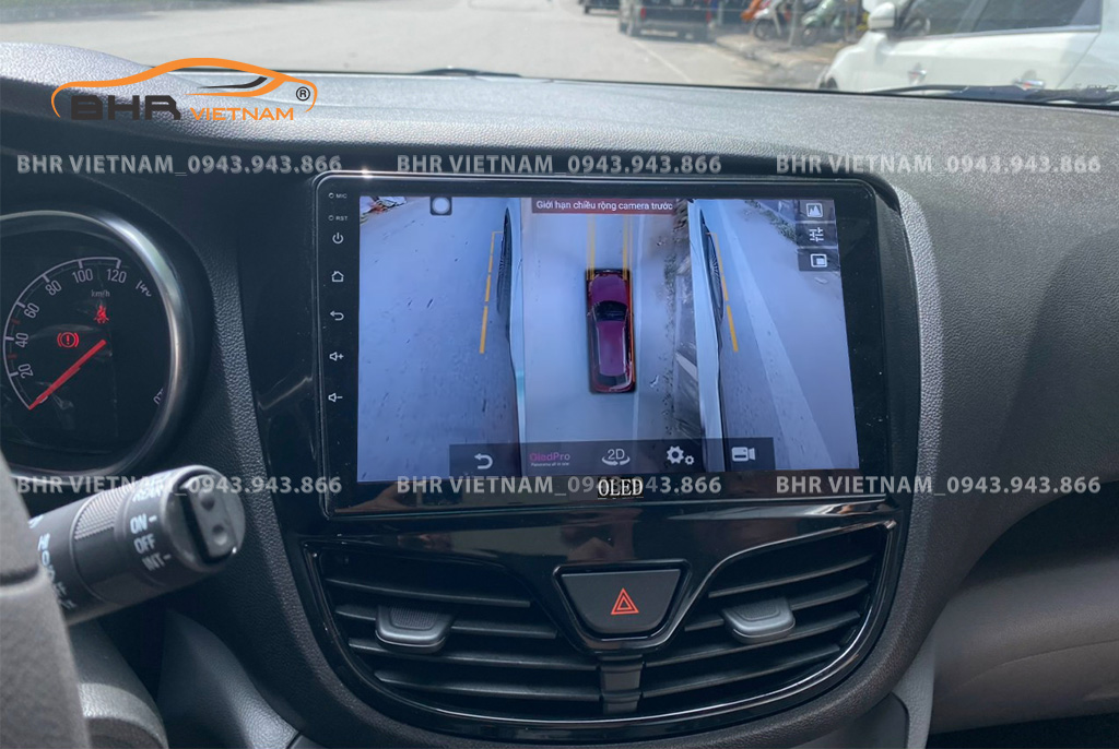 Hình ảnh quan sát 2 bên gương trên màn hình DVD Oled C8S Vinfast Fadil 2019 - nay
