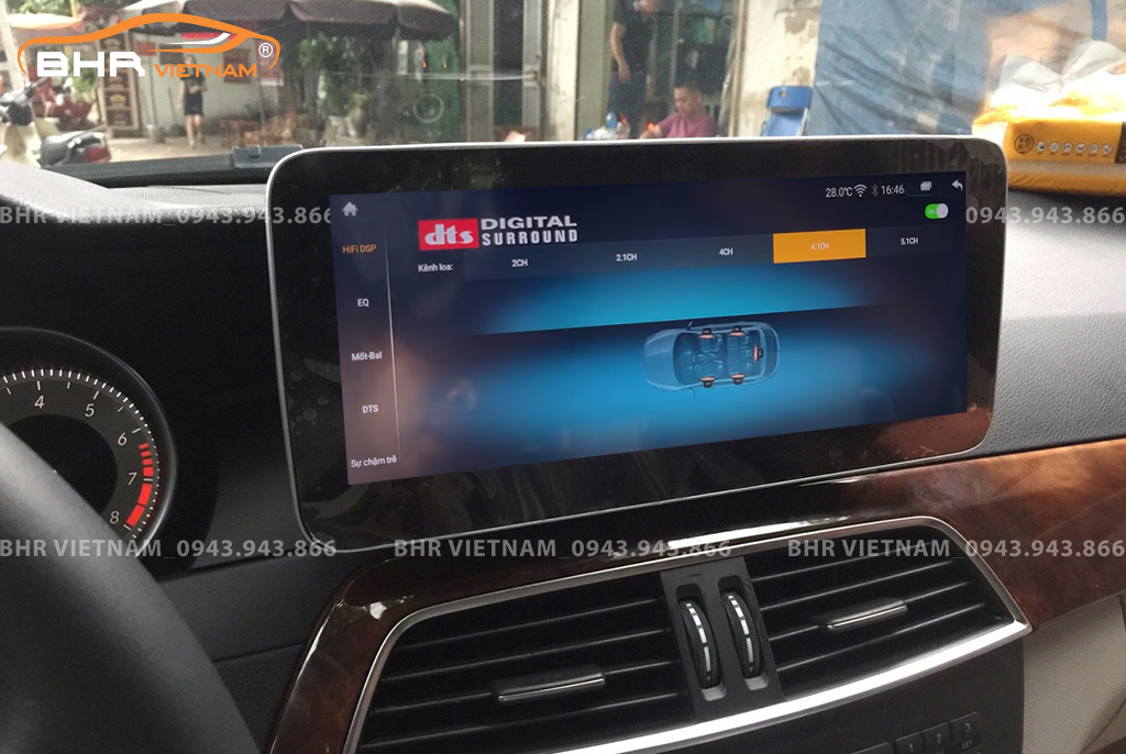 Trải nghiệm âm thanh sống động trên màn hình DVD Android Oled Pro G68s Mercedes C Class 2011 - 2014