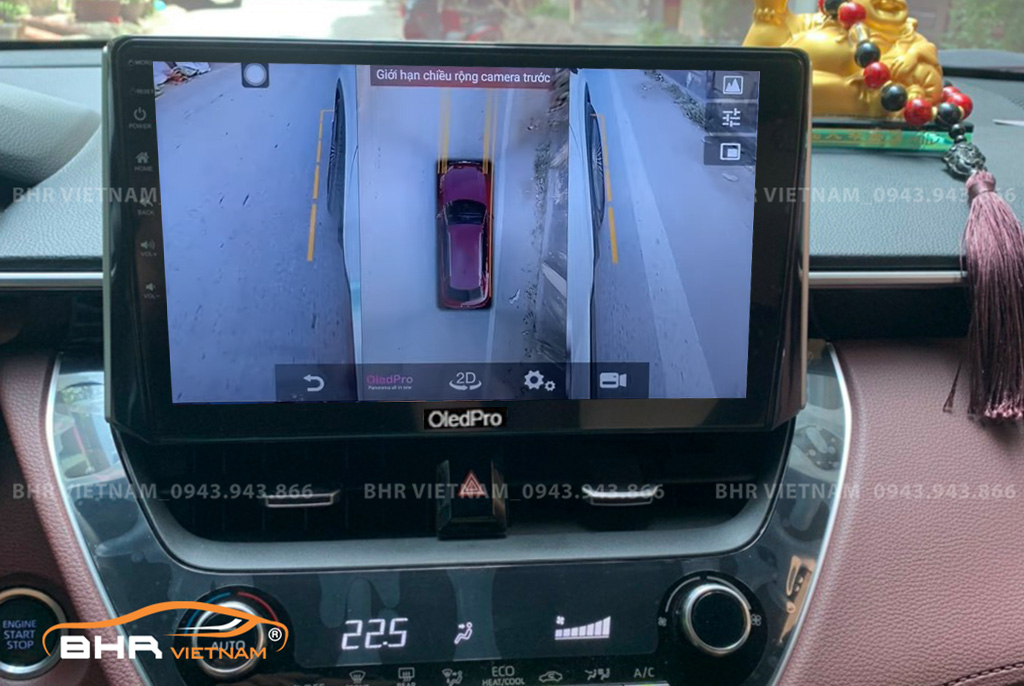 Hình ảnh quan sát từ camera sau trên màn hình DVD Oled Pro X5S Toyota Cross 2020 - nay