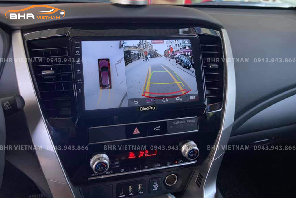 Hình ảnh quan sát từ camera sau trên màn hình DVD Oled Pro X8S Mitsubishi Pajero Sport 2018 - nay