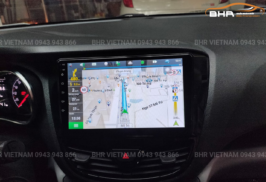 Màn hình Vitech hhỗ trợ lái xe đảm bảo sự an toàn cho chủ xế