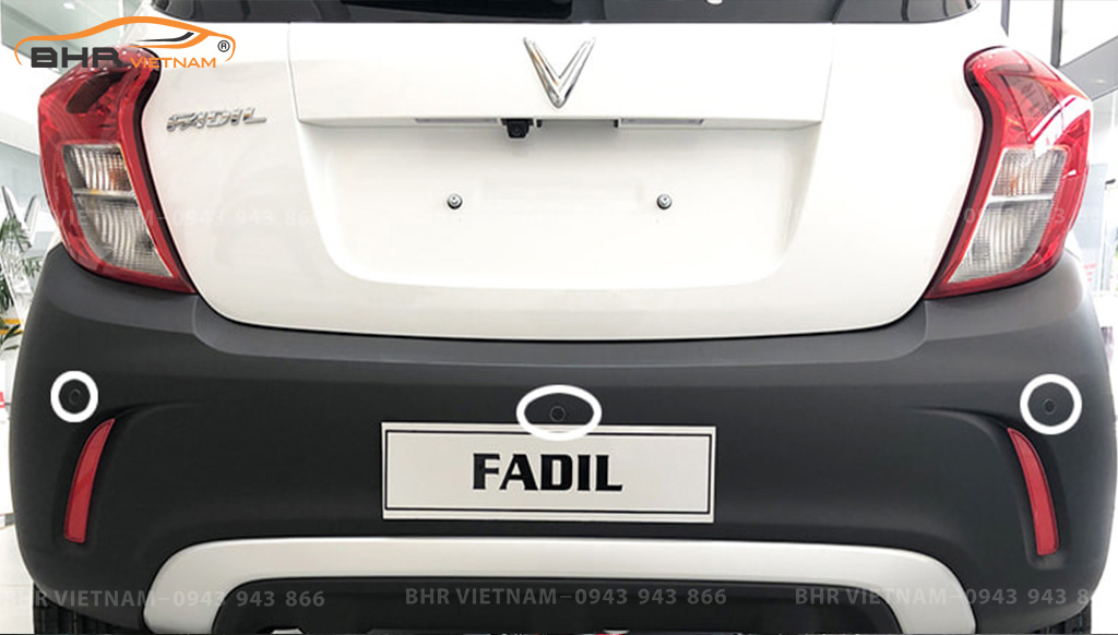 Lắp cảm biến lùi cho xe Vinfast Fadil cảnh báo vật cản và lùi xe an toàn